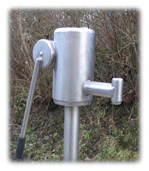 Spielplatzpumpe aus Edelstahl