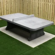 Beton-Tischtennisplatte abgerundet