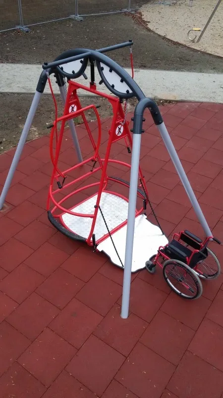 SATURN Inklusive Schaukel