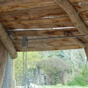 Sandaufzug mit Schiene
